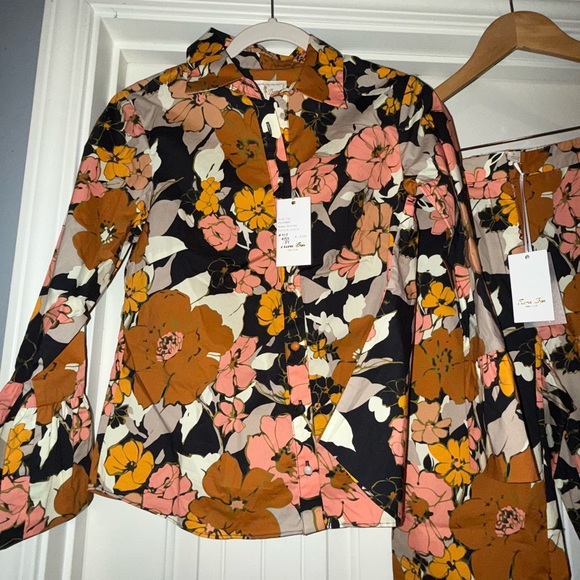 Flora Bea NY size small shirt and pants set - Picture 4 of 4